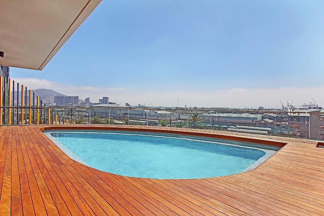 ケープタウンUrban Chic Wex1 Mountain Views Pool Entertainmentアパートメント アパート ケープタウン